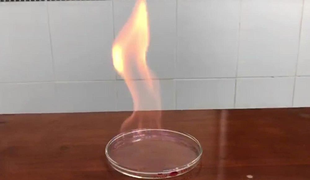 ethanol là chất dễ cháy